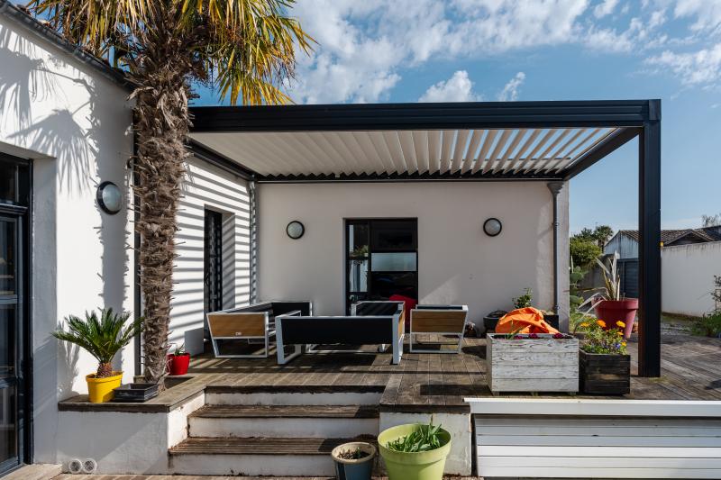 Quelles étapes suivre pour une installation de pergola réussie chez vous