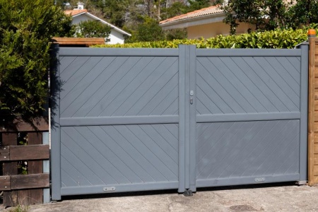 Les avantages d'une porte de garage sur mesure pour votre s&eacute;curit&eacute;